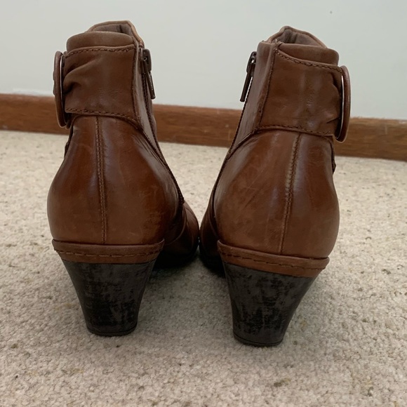 Cobb Hill 9M Brown Bootie - Picture 4 of 6